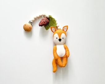Fox stroller mobile, fox stroller toys , stroller accessory, stroller lanyard, montessory toy, pram felt toy, neutral gender gift