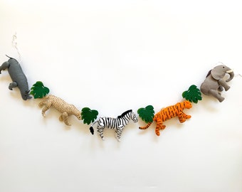 Nursery wall decor elephant leopard tiger zebra rhinoceros ,safari nursery decor, safari animals felt garland, felt nursery bunting