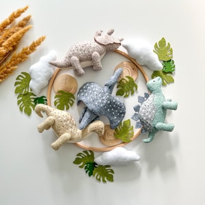 Dinosaurs baby mobile, boy nursery decor, congratulations pregnancy gift, first time moms, baby shower gift, boy unique, expecting mom gift