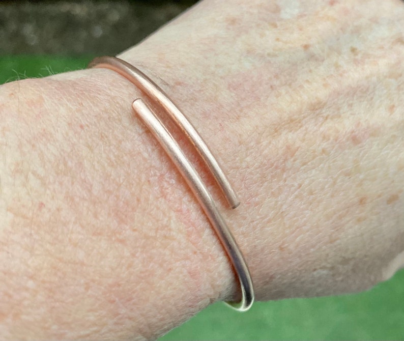 Copper bracelet minimalist overlap bangle arthritis circulation health wellbeing healing unisex gift women men anniversary