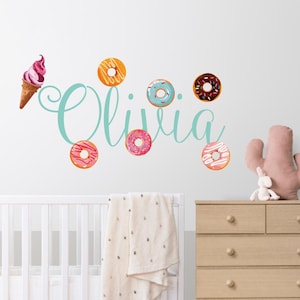 Benutzerdefinierte Name Donuts Kinderzimmer Wandtattoo - Mädchen Personalisierte Name Eistüte Aufkleber -Benutzerdefinierte Name Eistüte - Mädchen-Kinderzimmer Dekor