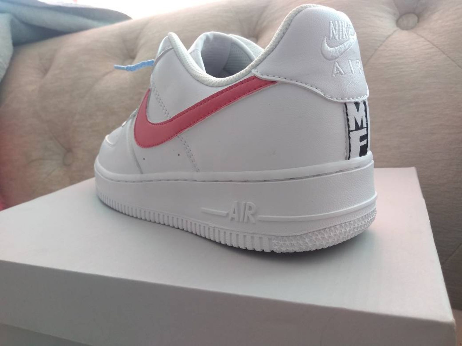 air force 1 hot pink swoosh