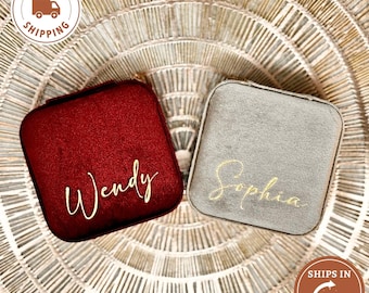 Custom Velvet Travel Jewelry Box for Bridesmaid Gifts Proposal, Bridal Shower Gift, Personalized Jewelry Case for Bridal Party Favors Gifts