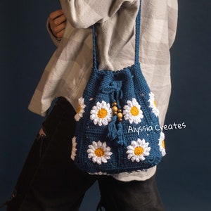 Sunflower granny square backpack! 🥰🌻 : r/crochet