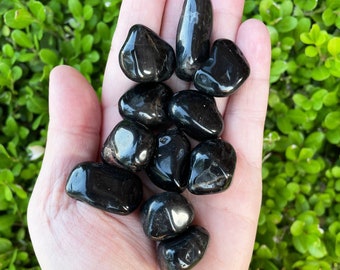 Onyx Grade A Tumbled Stones, 18-25mm Small Natural Onyx, Onyx, Black Onyx Crystal, Authentic Onyx