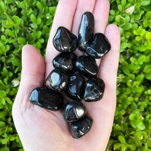 Onyx Grade A Tumbled Stones, 18-25mm Small Natural Onyx, Onyx, Black Onyx Crystal, Authentic Onyx image 1