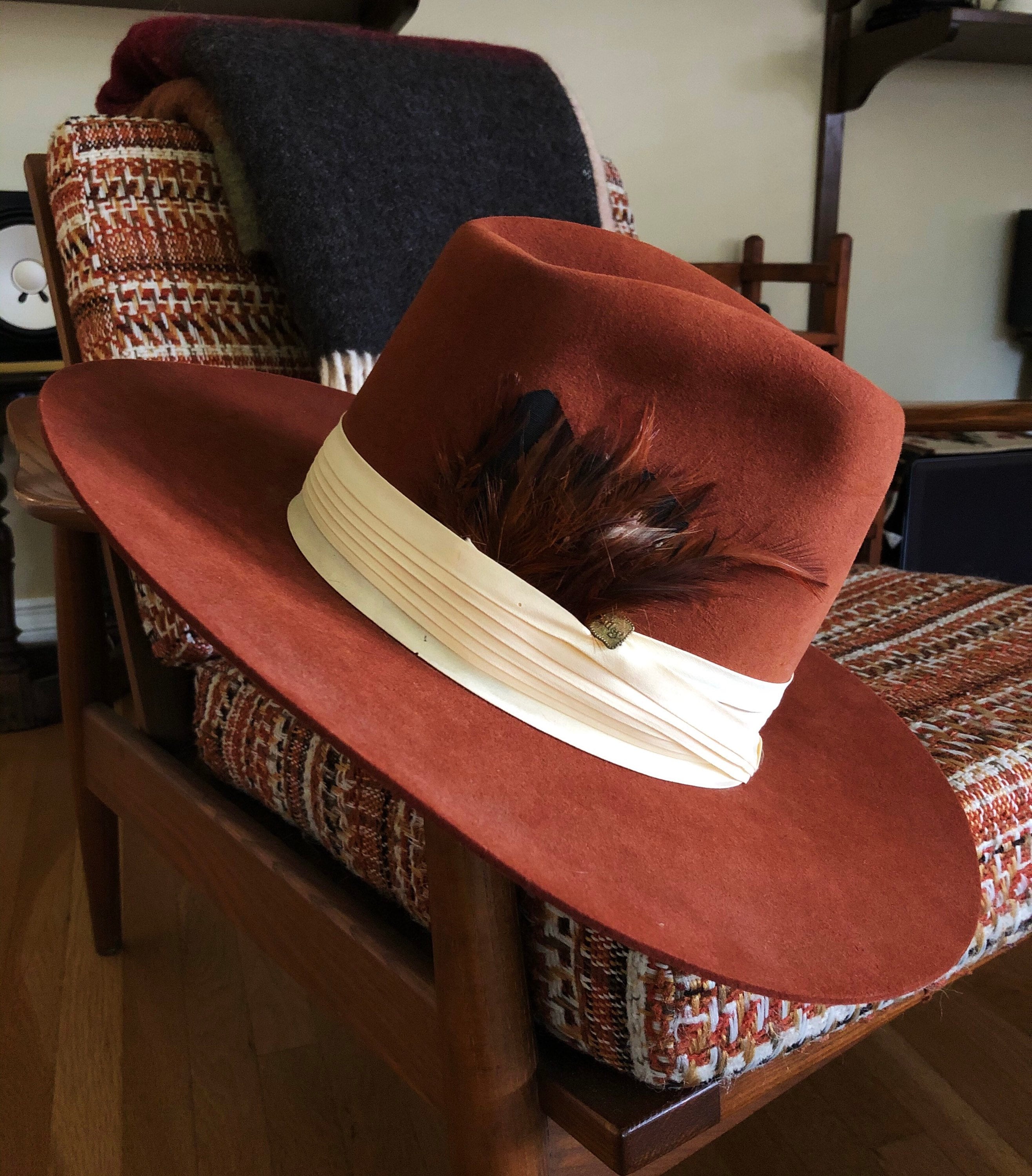 Vintage New West by Bailey henna Hat 