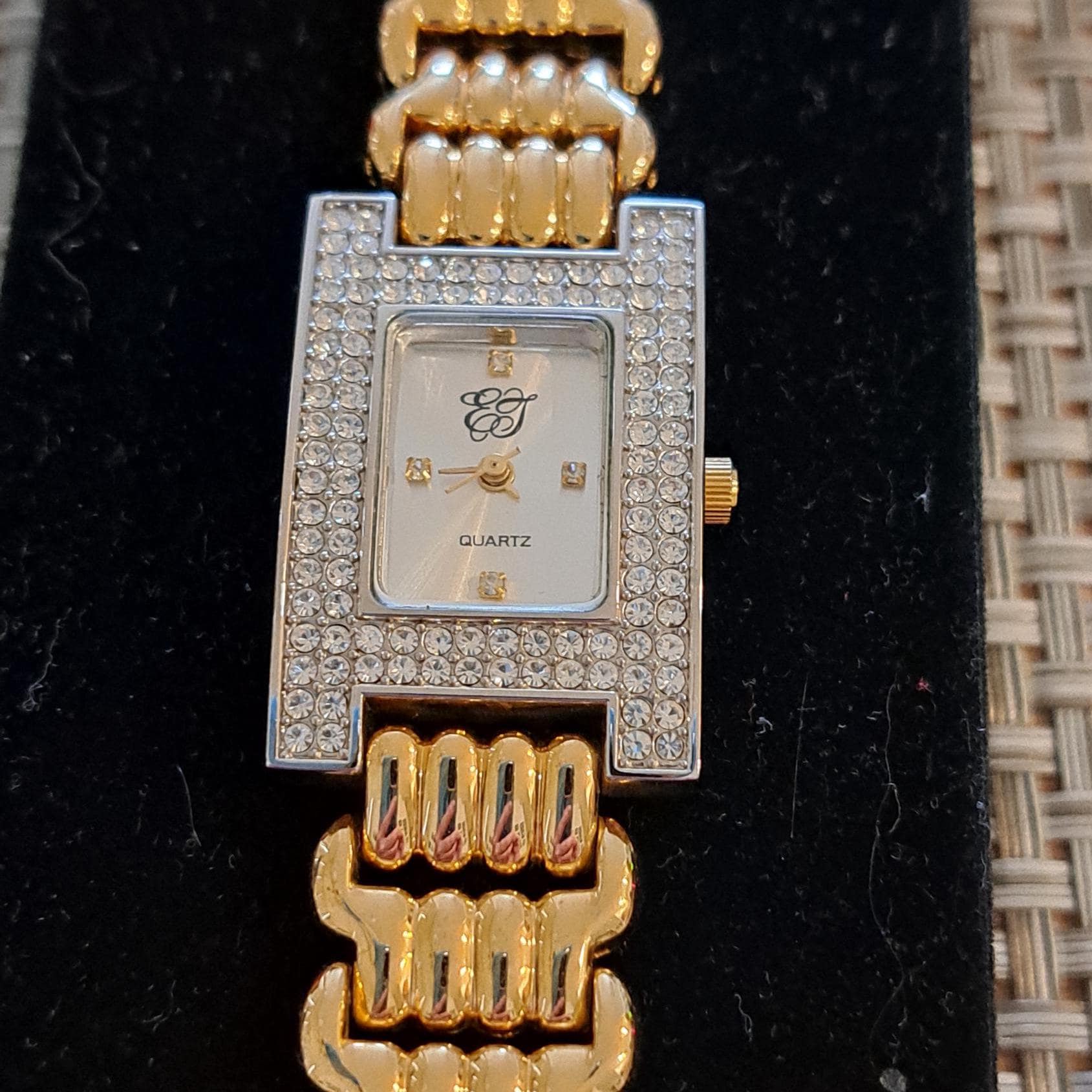 Vintage, Elegant, White Diamonds, Gold Elizabeth Taylor 