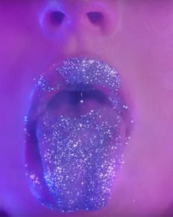 Featured image of post Purple Sparkle Background Grunge Euphoria Aesthetic