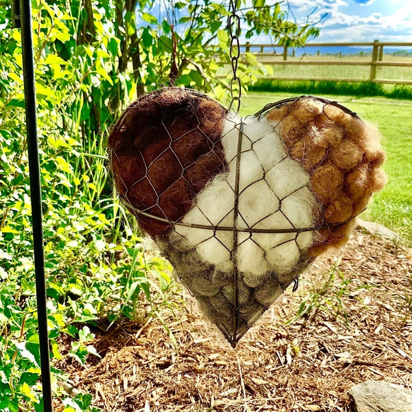 Bird Nesting Heart,Flat back, 3D front, Filled with 100% Alpaca, Outdoor yard art, Refillable, Bird lover gift, Housewarming gift