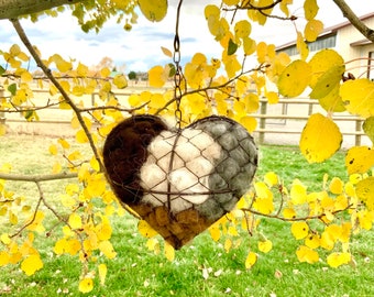 Handmade Alpaca Fiber Bird Nesting Heart: Nature-Inspired Yard Art