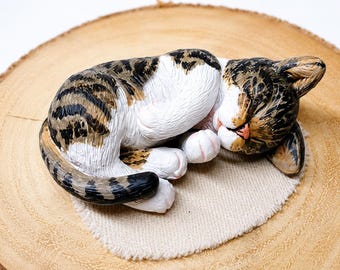 Custom Cat Memorial Figurine, Personalised Sleeping Cat Sculpture, Pet Loss Keepsake, Handmade Clay Cat from Photo