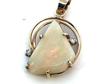 Vintage 14K Yellow Gold Opal and Diamond Pendant