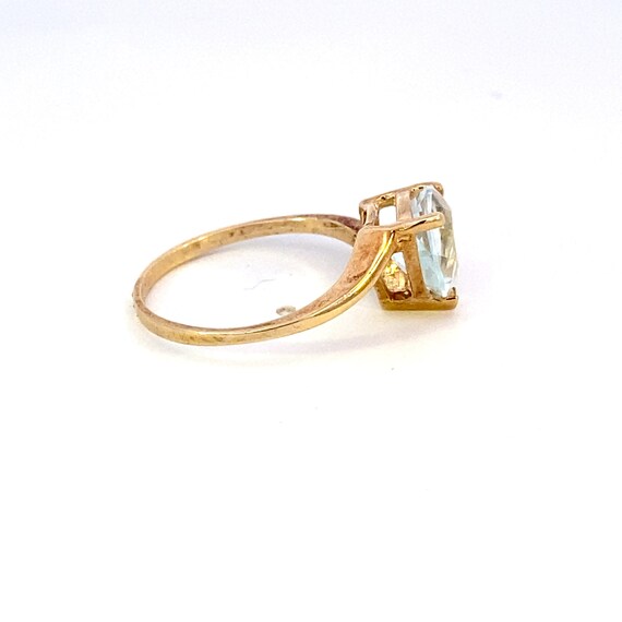 10K Yellow Gold Trillion Cut Aquamarine Ring - image 5