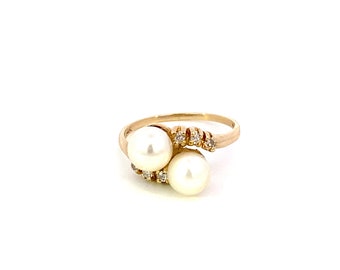 Vintage Yellow Gold Pearl and Diamond Ring