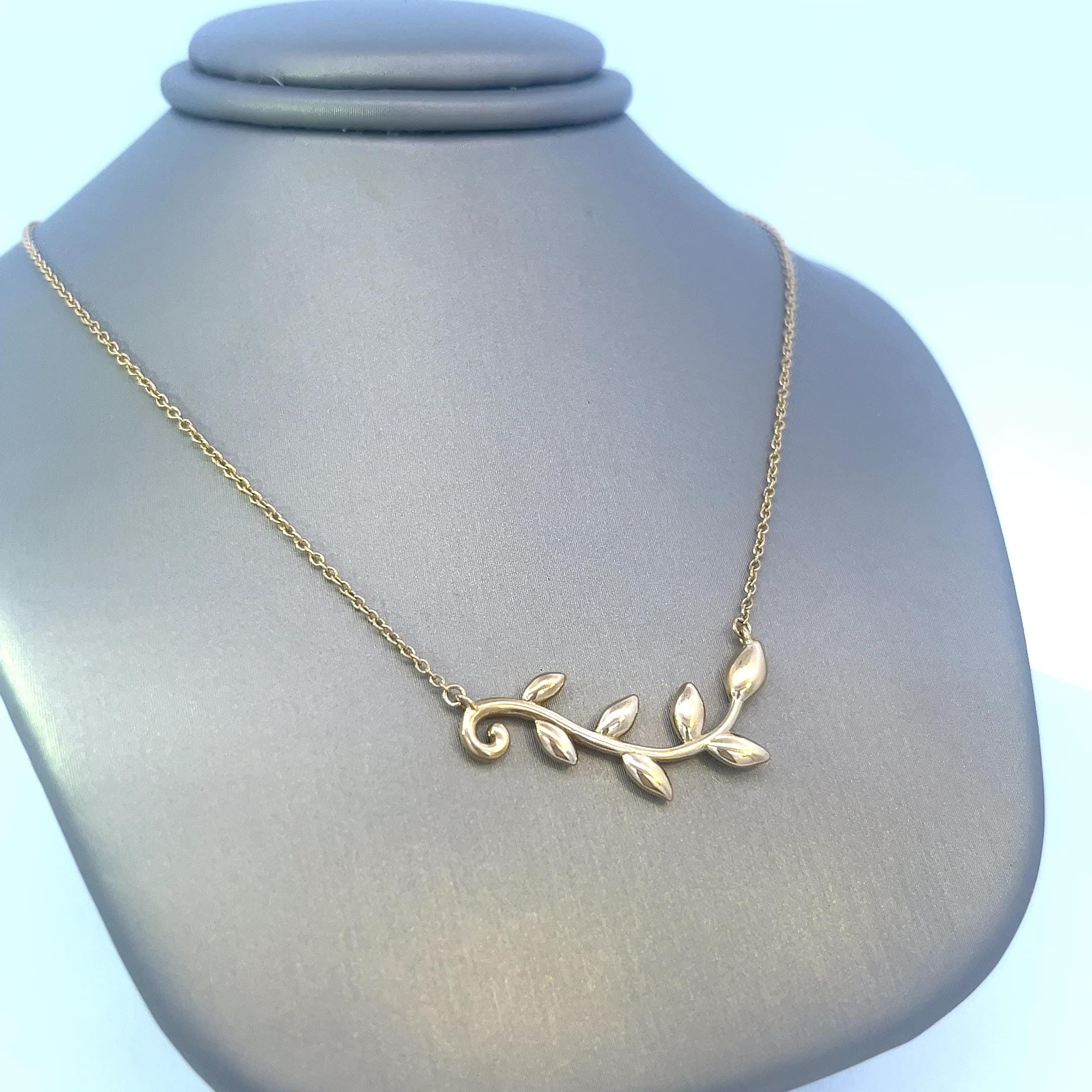 Tiffany＆Co.★Olive Leaf Vine Pendant Paloma Picasso®:Olive Leaf Pendant | Tiffany & Co. US