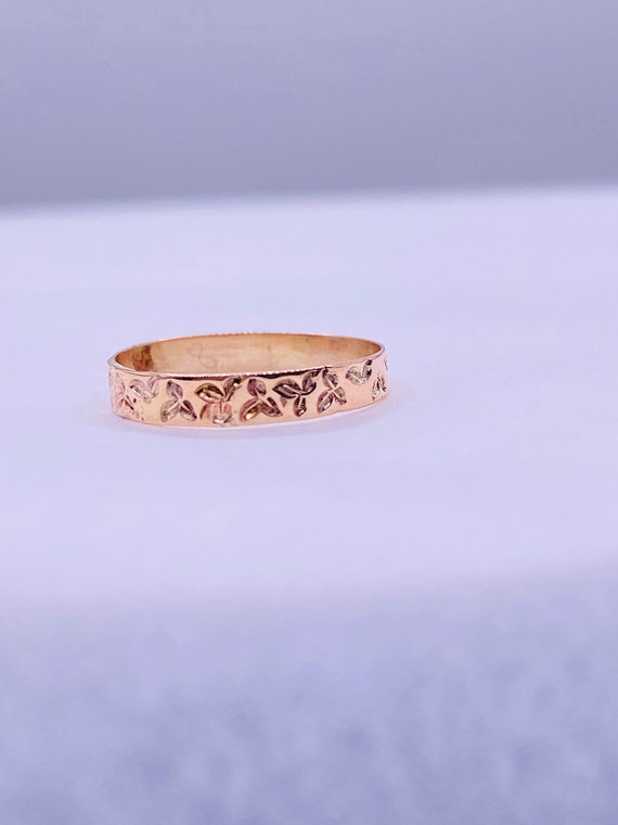 Antique Infant Baby Patterned Band Ring