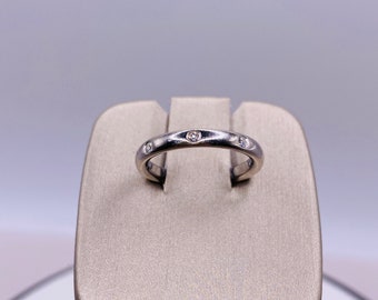 Gently Pre-Owned Van Cleef & Arpels Tendrement Etoiles Diamond Platinum Band Ring