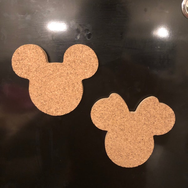 Magnetic Pin Board - Mickey and Minnie Mouse