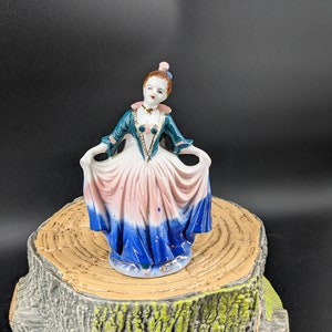 Vintage 1940's Occupied Japan Porcelain Victorian Woman Figurine 5 1/4 inches
