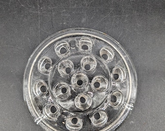 Rana de flor de vidrio vintage de 16 agujeros de 5 1/8''