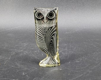 Vintage Abraham Palatnik Optic Art Lucite Owl Figurine 3 1/2'' signed
