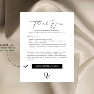 以下が含まれることがあります： エレガントな筆記体で「Thank You」と書かれた白いカード。カードには指示と「ACCESS TEMPLATE HERE」と書かれたボタンが含まれています。背景はニュートラルな質感の生地です。