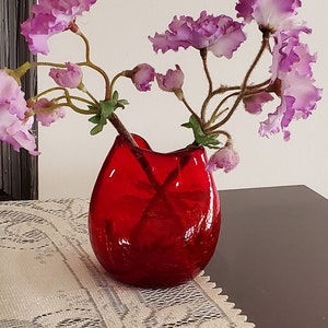Vintage Red Crackle Glass Vase, Hand Blown Red &quot;Pinch&quot; Vase, Red Crackle &quot;Wedding&quot; - Style Vase, Floral Holder Red Floral Styling/Photo Prop