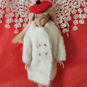 Vintage Barbie Skipper White 