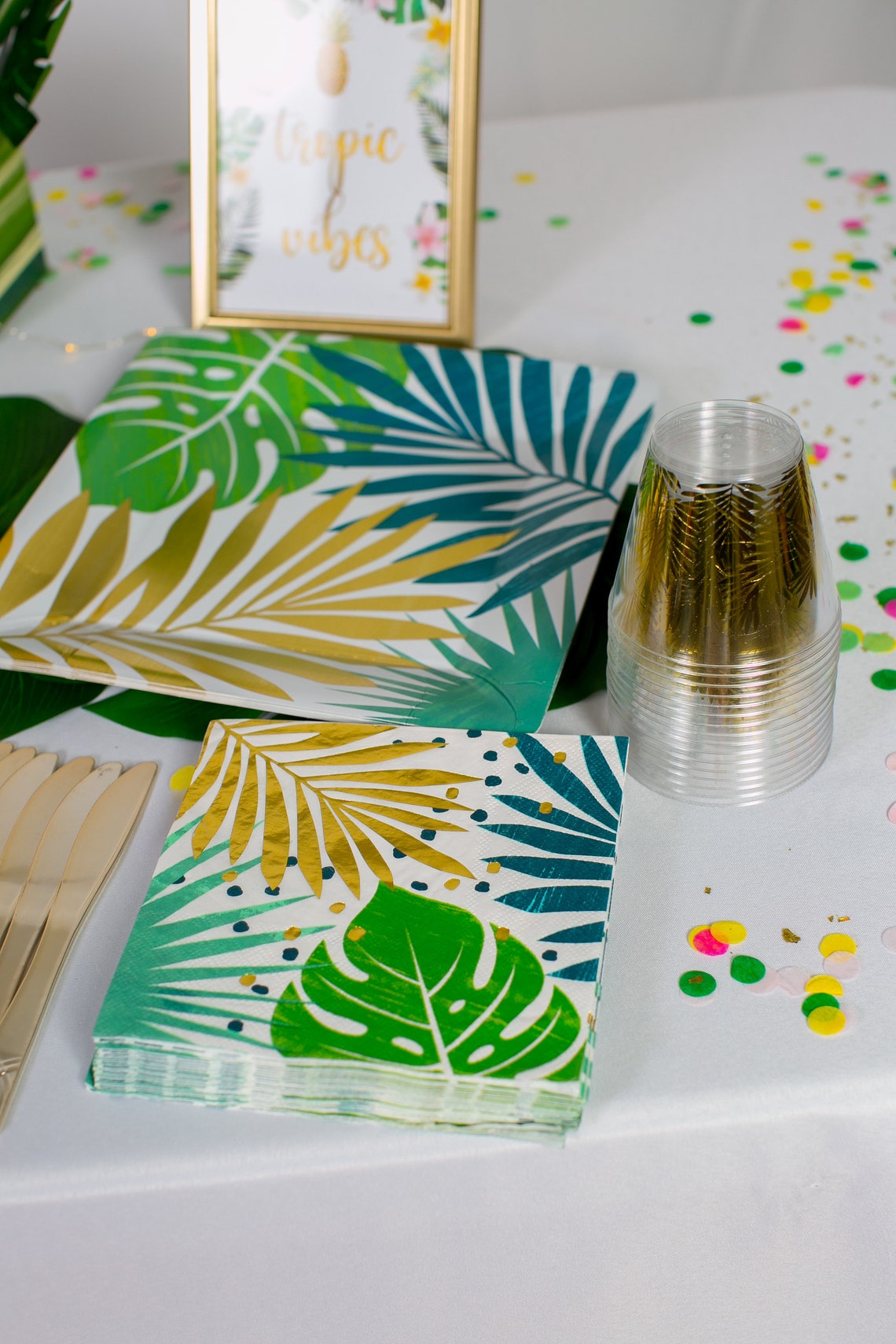 Tropic Vibes Party in a Box (mini) - Etsy
