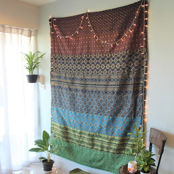 Decoración de pared inspirada en el océano / Tapiz de pared de tonos joya / Colgante de pared púrpura azul verde / Decoración de altar / Tapiz grande / Decoración de pared hippie