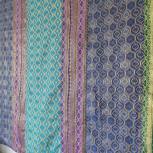 Tapiz de pared púrpura verde azul, colgante de pared hippie, tapiz de tonos acuáticos, decoración del hogar hippie, decoración del altar, arte de pared patchwork hecho a mano