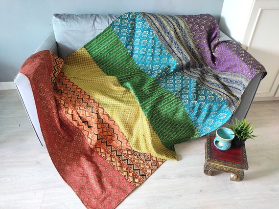 Rainbow bed throw sales