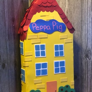 Peppa pig house | Prop | Peppa Pig | Birthday | Decorations by Suly | | Handmade | Peppa house | Peppa