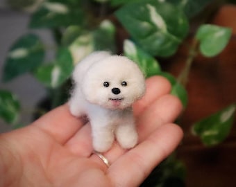 Needle Felted Bichon Frise, Miniature, Dollhouse dog, Gift for animal lover