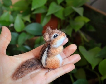 Nadelgefilzte Streifenhörnchen, Miniatur, Filztier, Geschenk für Tierliebhaber