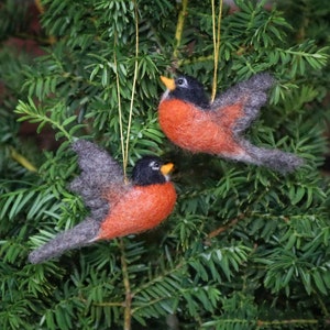 Needle Felted Robin,  American Robin, Miniatur