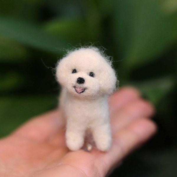 Needlefelted Maltese ,  Dollhouse dog , Miniature