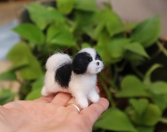 Gefilzte Miniatur Shih Tzu: Handgestrickter Wollhund