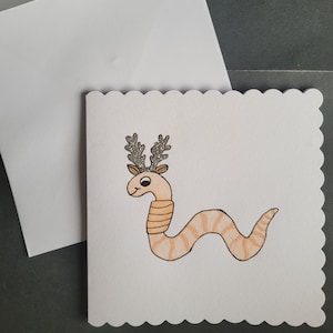 Biglietto di Natale con verme, biglietto dipinto a mano con verme e corna di renna scintillanti (fatto a mano, dipinto originale)