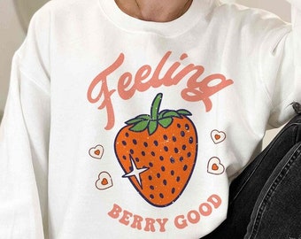 Strawberry Sweatshirt Strawberry Strawberry Sweater Print Foodie Clothing Gift Gardening Shirt Botanical Shirt Oversized Sweater Cottagecore