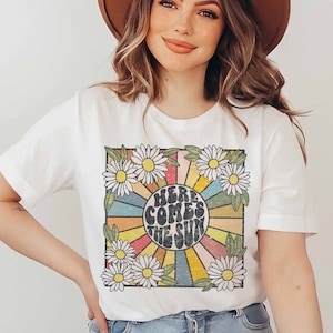 Here Comes The Sun, Positive Energy, Summer Graphics Tee Here Comes The Sun, Positive Energy, Summer Graphics Tee
