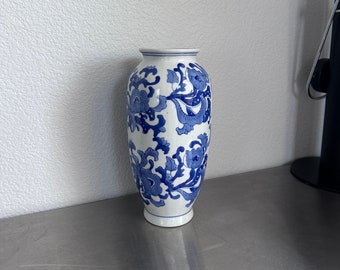 Vintage Large Blue and White Chinese Classic Vase with Floral Motif | Collectable Porcelain