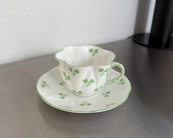 Vintage Shelley Shamrock pattern green tea cup and saucer bone china England | Collectible vintage Shelley tea cup set.