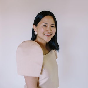 Filipiniana moderna, satén mate, mangas Imelda, ropa formal, para mamá, ropa de boda filipina, para ella, ropa tradicional filipina, recortada