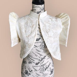 Piña Cocoon, Bolero, Filipiniana Moderna, Matrimonio Filippino, Per Lei, Per La Mamma, Look A Due Vie, Terno, Maria Clara, Ricamato, Realizzato in Filippine