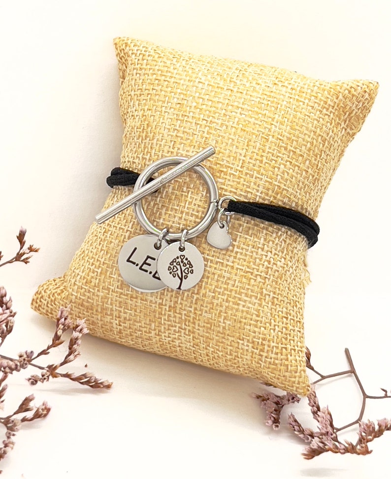 Bijou personnalisé, cadeau personnalisé fête de mères, cadeau tata, cadeau marraine, bracelet personnalisé femme image 2