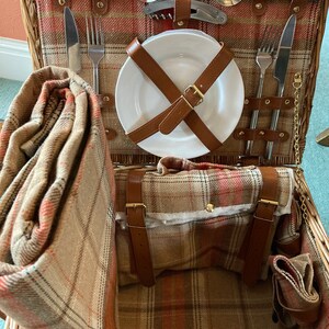 REDUCED Tan Leather Tweed Check Picnic Basket for 2 INCLUDES matching blanket held with integral leather strapsnapkinscooler bagglasses image 10