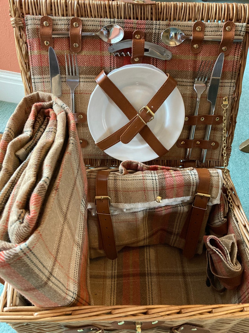 REDUCED Tan Leather Tweed Check Picnic Basket for 2 INCLUDES matching blanket held with integral leather strapsnapkinscooler bagglasses image 10