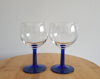 Adorable Amber and Gold Tall Wine Glasses Retro Vintage 1950/'s Glasses set of Six from an elegant era